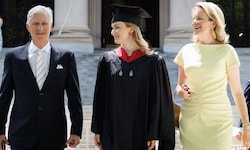 König Philippe und Königin Mathilde von Belgien ließen ihre Tochter Elisabeth zum ...
