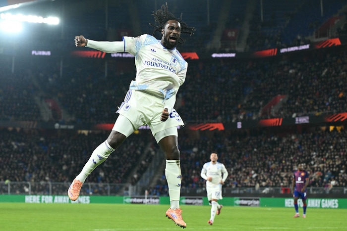 Im Dezember traf Guessand noch für Aston Villa.