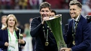 Steve Parish (re.) jubelt gemeinsam mit Oliver Glasner.