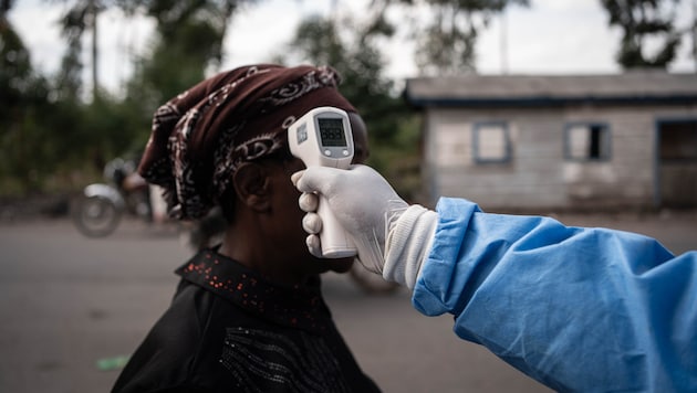 An Ebola outbreak is currently raging in Africa. Now there is also a first suspected case in ...