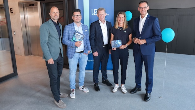 Am Donnerstag wurde der neue Digital Campus am Standort Dornbirn im Beisein der Politprominenz ...
