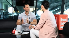 Sebastian Siller im Interview mit „Krone“-Redakteurin Jasmin Steiner im VIP-Bereich des Tivoli ...