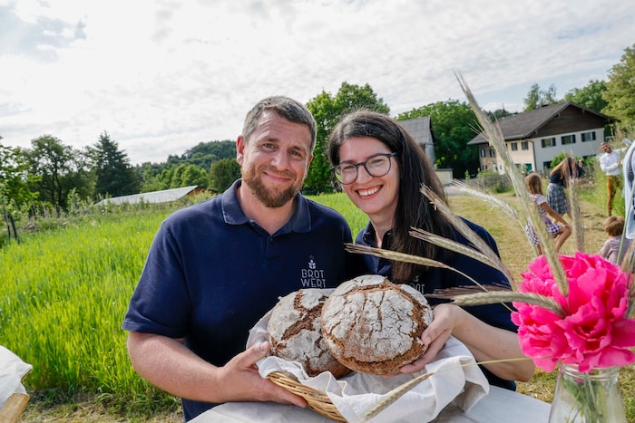 Beim „Backwerk“ von Alexander und Marianna Hock wird das Getreide zu Brot verarbeitet.