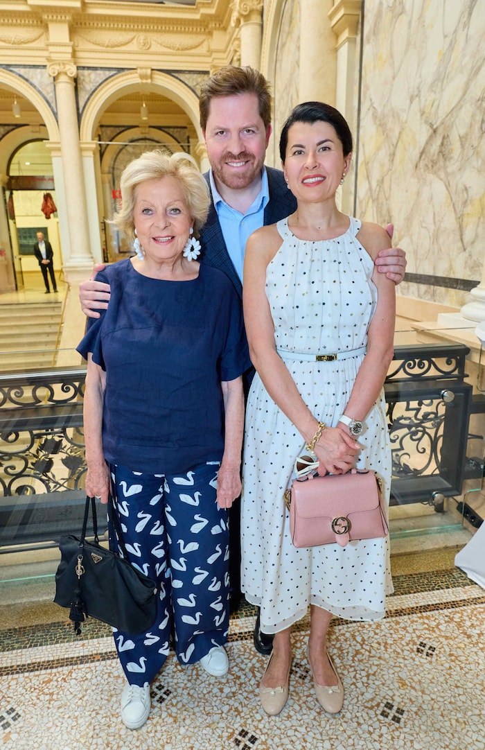 Ingeborg und Daniel Serafin mit Zoryana Kushpler dabei.
