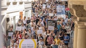 Tausende Menschen zogen am Donnerstag durch die Straßen der Grazer Innenstadt.