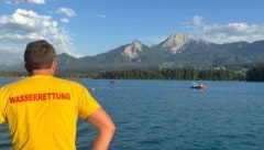 Die Wasserrettung Faak war vor der Kaltfront am See im Einsatz.