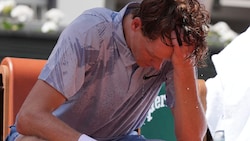 Das dramatische Aus von Jannik Sinner in Paris hat die Tennis-Welt erschüttert. 