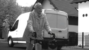 Die ältere Dame habe laut Polizei sehr gelassen auf dem Blitzerfoto ausgesehen.