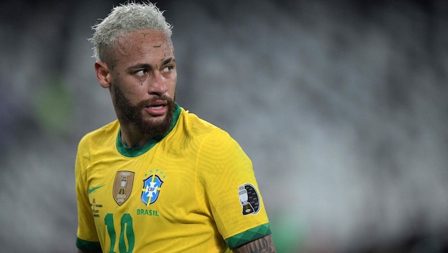 Neymar zog sich eine Wadenverletzung zu.