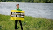 Greenpeace warnt: Das Wasser steht uns nur sprichwörtlich bis zum Hals.