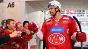 KAC-Publikumsliebling Thomas Hundertpfund hängt noch ein Jahr an.