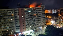Nach dem Einschlag der Drohne brach ein Feuer in dem Hochhaus in Galati aus.