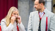 Die Sorge um Kronprinzessin Mette-Marit wächst. Wie der Palast nun bekannt gab, wird Kronprinz ...