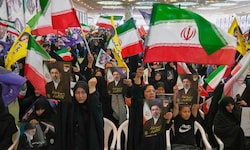 Nicht wirklich von der Bildfläche verschwunden: Ober-Ajatollah Modschtaba Khamenei zieht ...