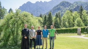 Veranstalteten eine gemeinsame Sommer-Pressekonferenz: Pater Maximilian Schiefermüller (Stift ...