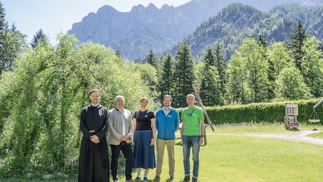 Veranstalteten eine gemeinsame Sommer-Pressekonferenz: Pater Maximilian Schiefermüller (Stift ...