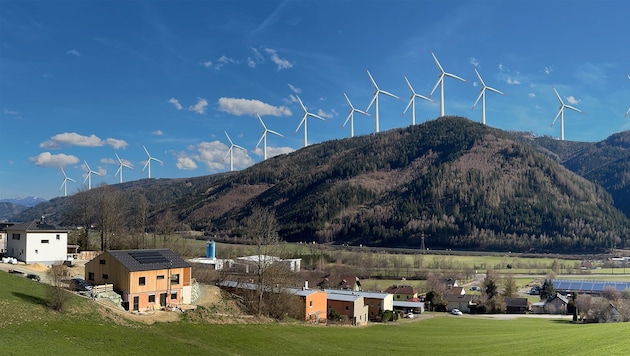 Eine Visualisierung des Vereins soll aufzeigen, wie nah die Windräder an den Siedlungen im Tal ...