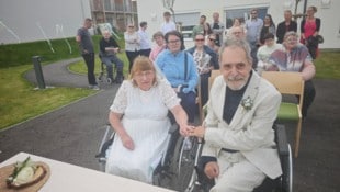 Ein Traumpaar! Brigitte (62) und Thomas (65) waren an ihrem großen Tag überglücklich.
