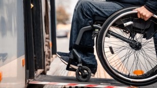 Rollstuhlfahrer gelten nach der neuen Definition der ÖGK nicht mehr automatisch als ...