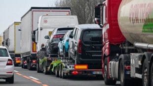 Die wichtigsten Verursacher von Treibhausgas-Emissionen waren und bleiben die Sektoren Industrie ...