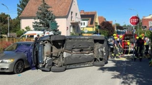 In die Höhe katapultiert wurde der Wagen der 71-Jährigen, die die achtjährige Enkelin mit an ...