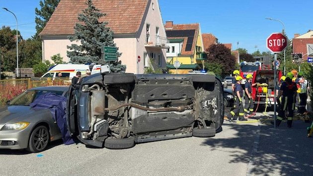 In die Höhe katapultiert wurde der Wagen der 71-Jährigen, die die achtjährige Enkelin mit an ...