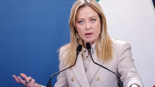 Italiens Premierministerin Giorgia Meloni beobachtet die Ebola-Situation in Zentralafrika mit ...