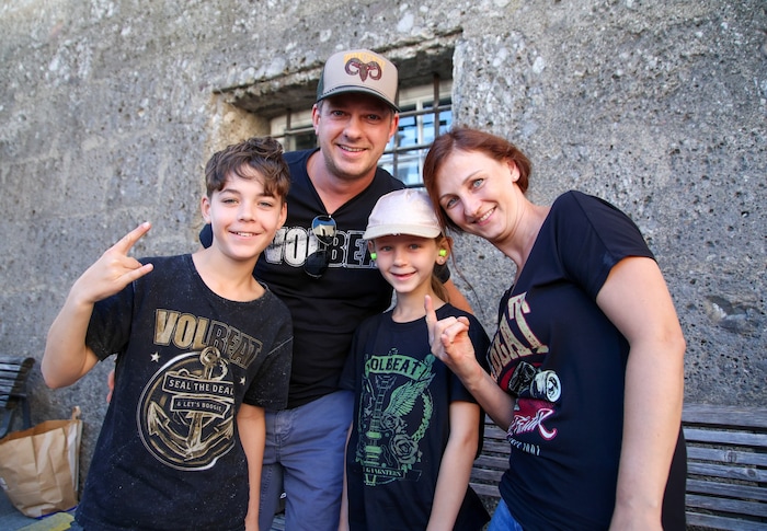 Rock für Jung und Alt! Für die Heideggers aus Desselbrunn (Oberösterreich) war das Konzert ein ...