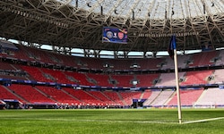 PSG kracht in der Puskas Arena auf den FC Arsenal.