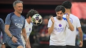 Luis Enrique (l.) hat mit seinen Spielern eine interessante Taktik einstudiert. 