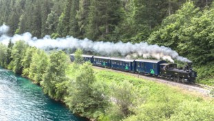 Besonderes Erlebnis in idyllischer Landschaft: Seit Samstag sind wieder Dampfloks im oberen ...