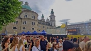 Das Gelände am Residenzplatz wurde gegen 18.10 Uhr geräumt