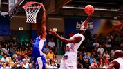 Oberwart um Johnson (li.) konnte die Bulls nicht stoppen. 