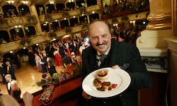 Lafer ist auf diversen Society-Events ein gern gesehener Gast. 