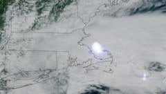 Der Meteor explodierte am über dem Nordosten von Massachusetts und dem Südosten von New ...