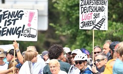 Tausende Teilnehmer kamen zur Brenner-Demo am Samstag.