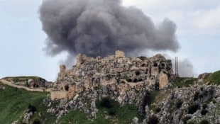 Die Kreuzritterfestung Beaufort, die israelische Soldaten eingenommen haben, liegt in der Nähe ...