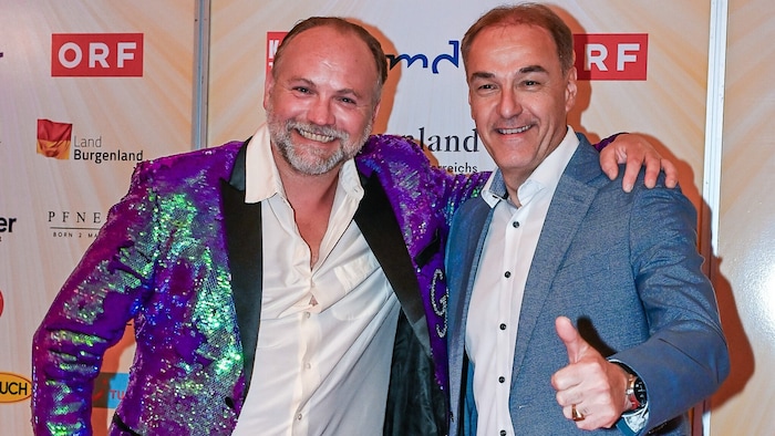Schauspieler und Kabarettist Thomas Stipsits (im Bild mit Wirtschaftslandesrat Leonhard ...