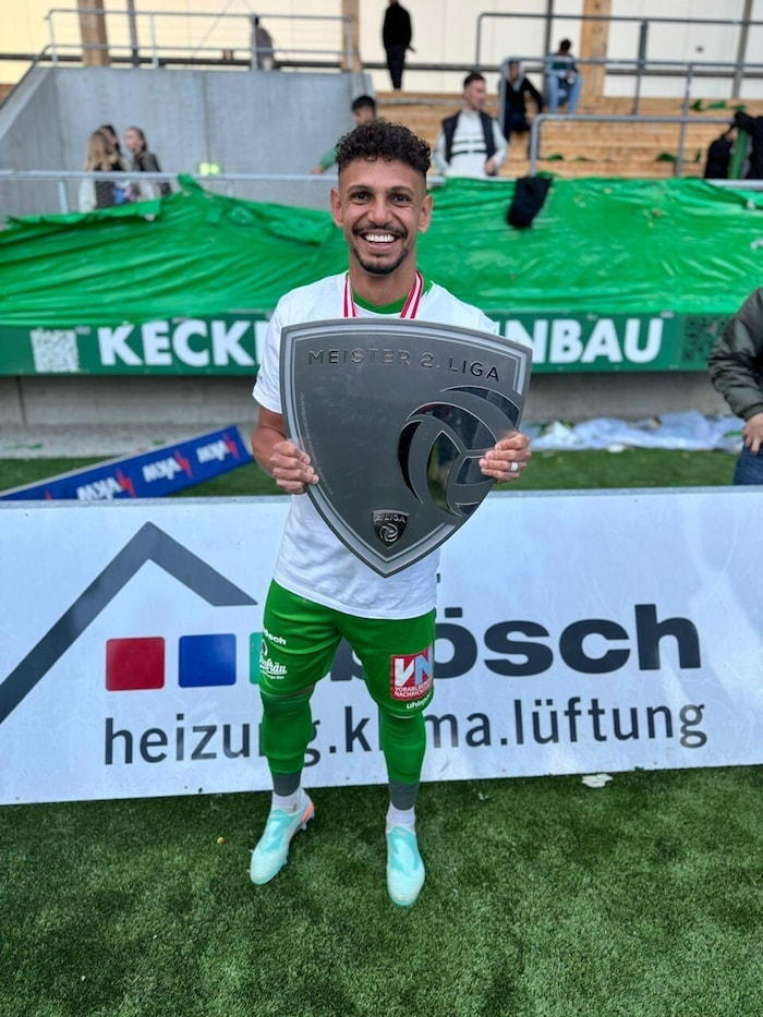 Auf den Meistertitel ist der Brasilianer sehr stolz.