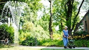 Ältere Menschen bekommen Hitzewellen oft gesundheitlich zu spüren (Symbobild).