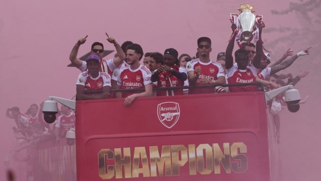 Der Jubel-Korso der Arsenal-Kicker