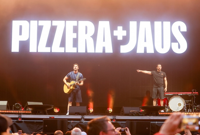 Ihre gute Laune war sofort ansteckend: Als Paul Pizzera und Otto Jaus die Bühne enterten, ...