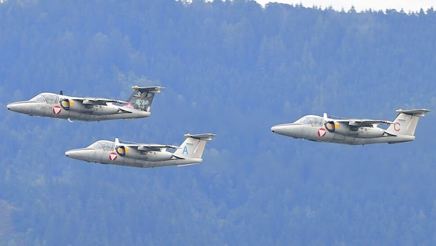 Die „Saab 105“ waren über 50 Jahre das Rückgrat der Luftflotte und ab 1976 ausschließlich am ...