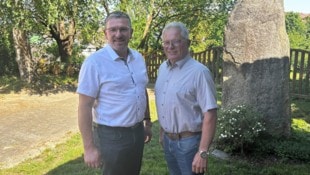 Waidhofens Lagerhaus- Obmann Albin Haidl (li.) und Hermann Lauter sprechen sich klar für die ...