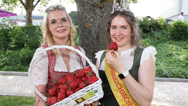 Queen Ines (re.) und Kronprinzessin Lara.