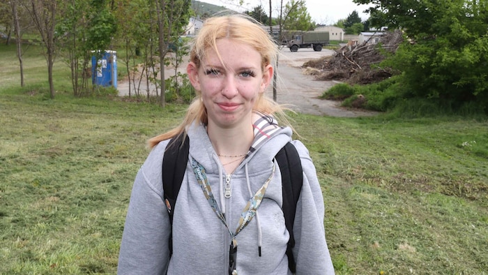 Viktoria ist von der Vielfalt der militärischen Aufgaben beeindruckt.