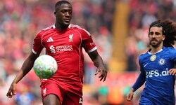 Ibrahima Konate (li.) verlässt den FC Liverpool.