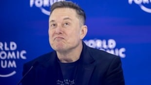 Elon Musks Vorwürfe gegen Apple gingen auf eine 2024 vorgestellte Kooperation des Konzerns mit ...