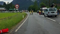 Die Freiwillige Feuerwehr unterstützte bei dem Rettungseinsatz. 