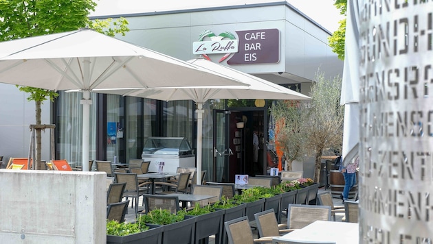 Das ehemalige Stadtcafé in Traun heißt seit Montag Cafe La Ruffa, bietet nettes Ambiente, ...